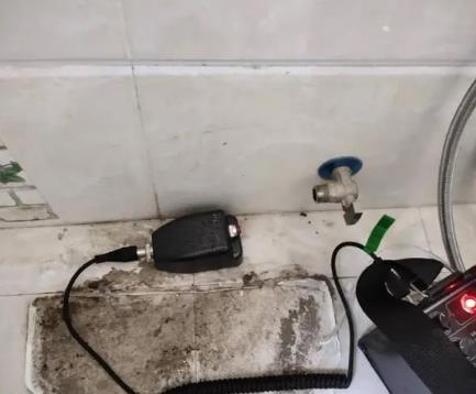 勐海屋顶漏水维修公司分享下卫生间漏水的危害及解决方法